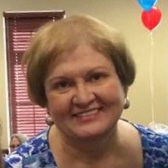 Meet your Posher, Vickie - Picture 1 of 1